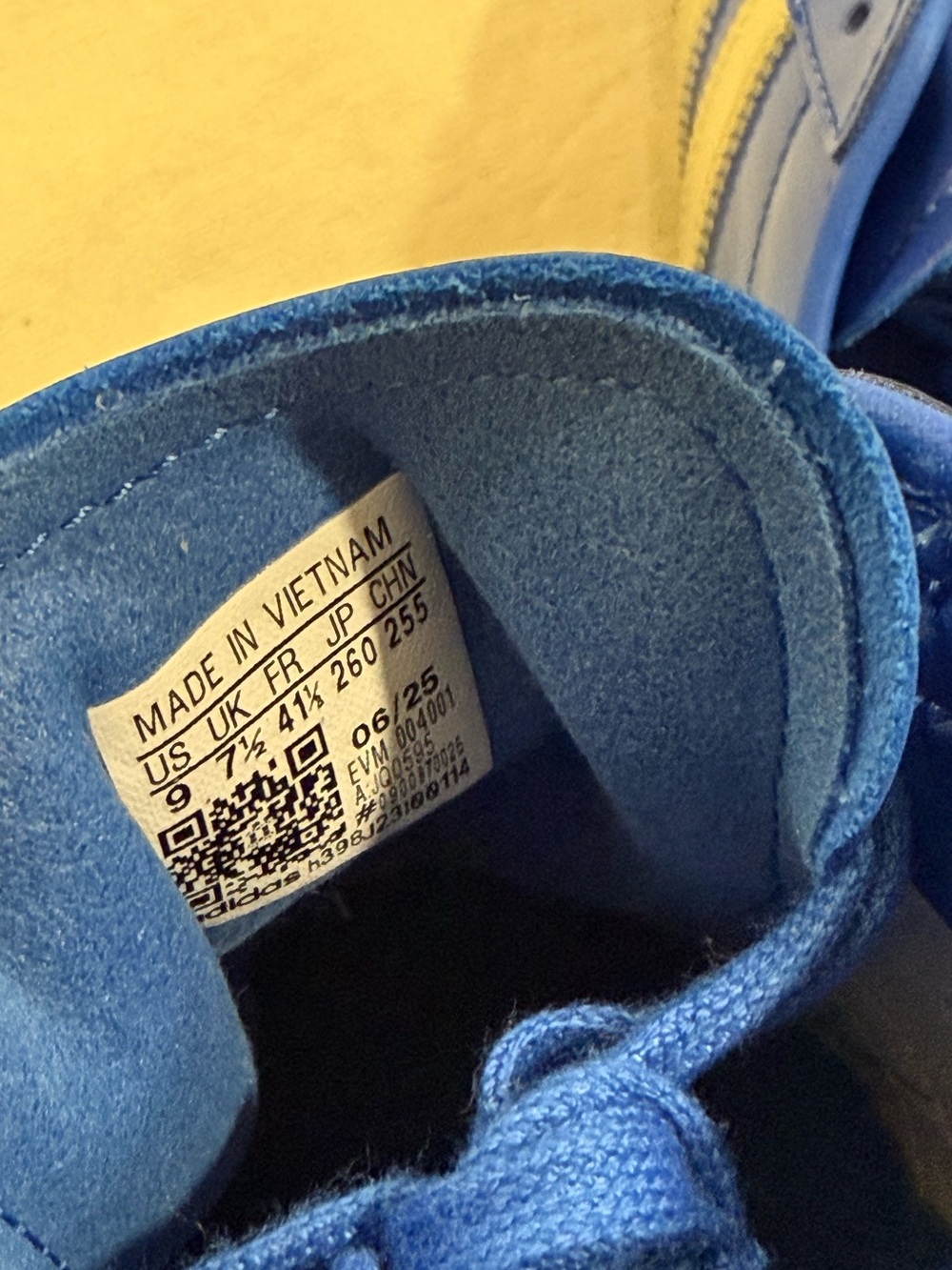 * adidas Tokyo Sneakers in Blue BT - Picture 14 of 14